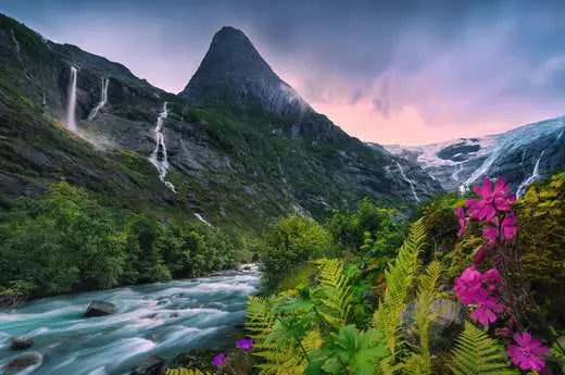RAVENSBURGER Stunning Mountain vibes 4000 pc Puzzle