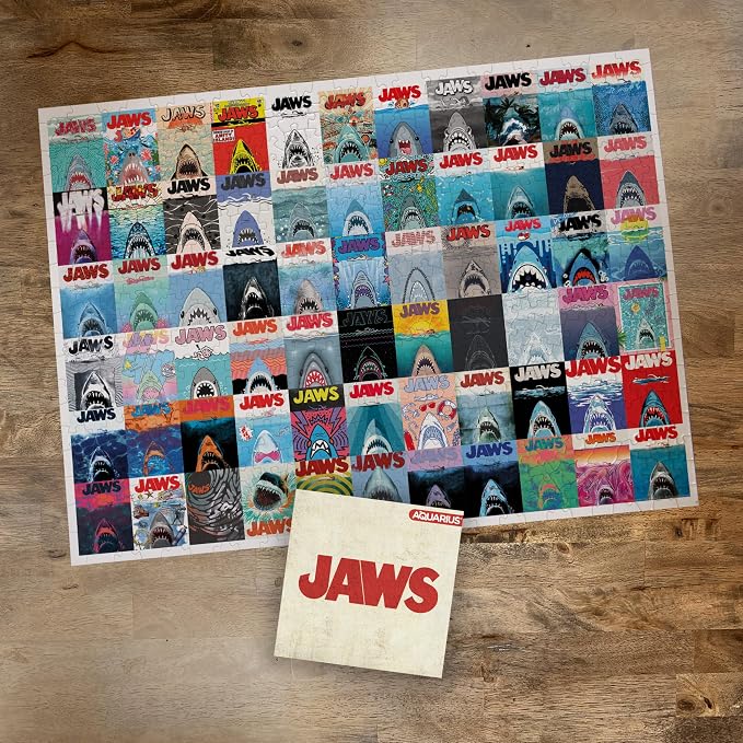 AQUARIUS JAWS Poster Collage 500 Piece Jigsaw Puzzle (Vertical Box)