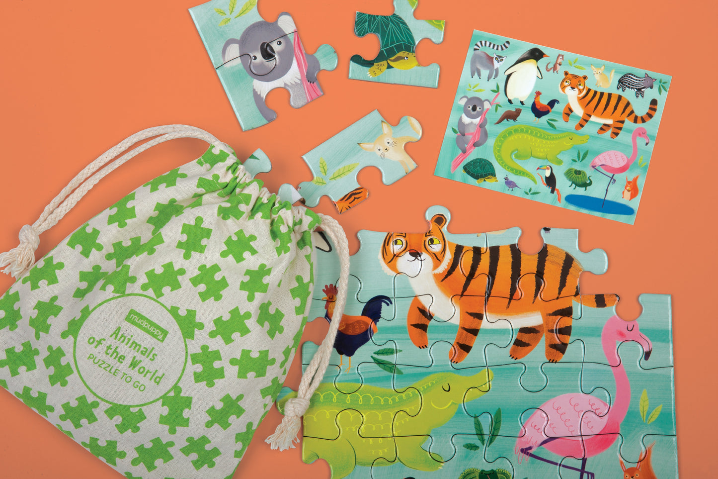 MUDPUPPY Animals Of The World Puzzle to Go