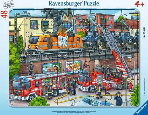 RAVENSBURGER Firetruck Rescue 48pc Frame Puzzle